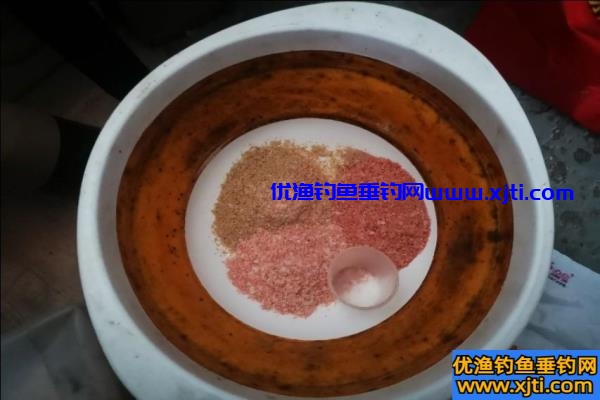 钓鱼饵料哪种好用又实惠（现在钓鱼用什么饵料最好最合适）